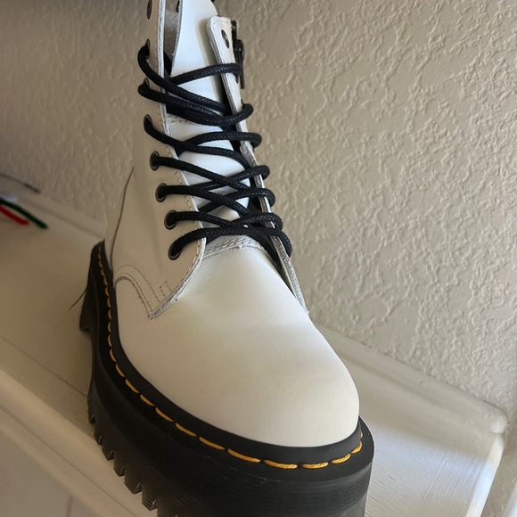 DR. MARTENS Jadon Smooth Leather Platform Boots 36 - Picture 7 of 11